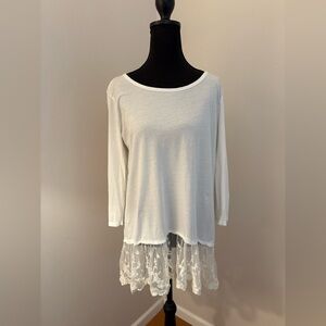 Elegant White Lace Hem Women's Top